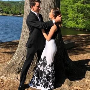 Meet your Posher, Nikki